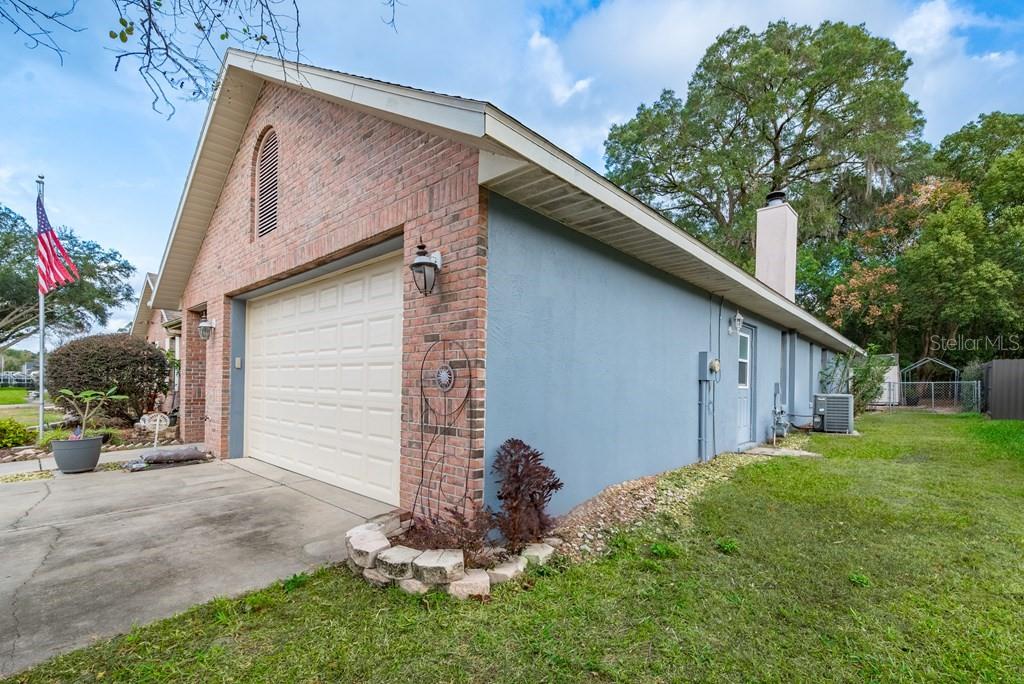 Image 6 of 38 For 725 56th Avenue