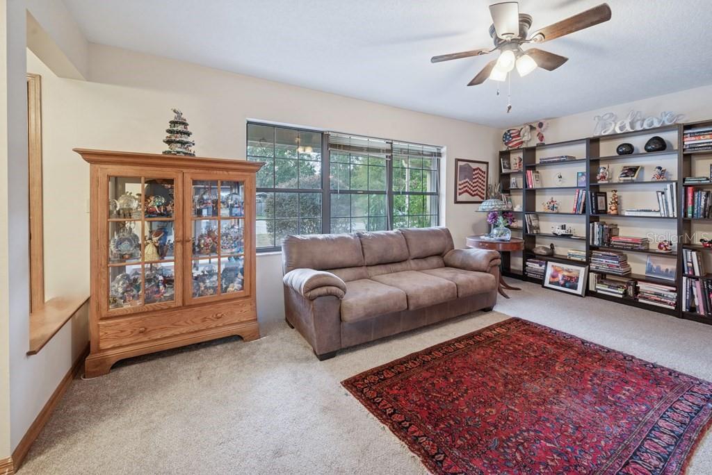 Image 9 of 38 For 725 56th Avenue