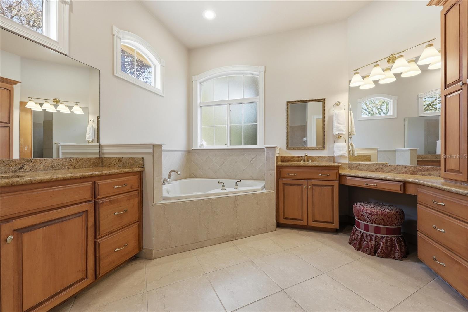 Image 16 of 47 For 14524 41st Avenue