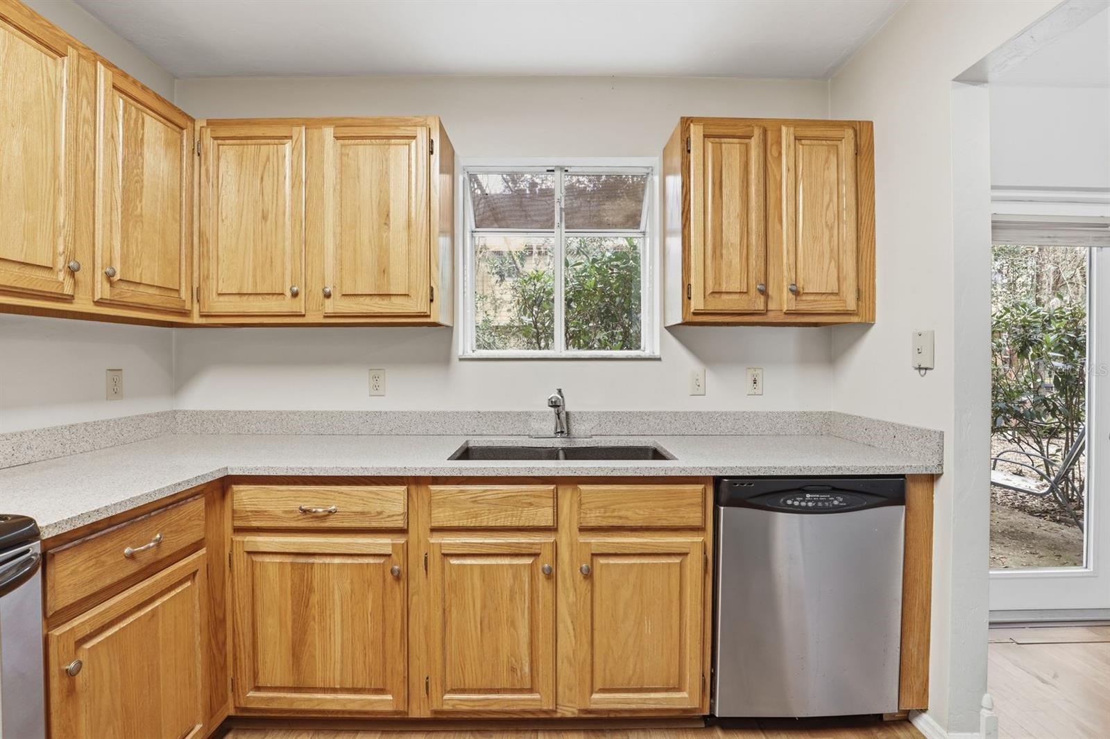 Image 10 of 24 For 5269 97th Drive 15