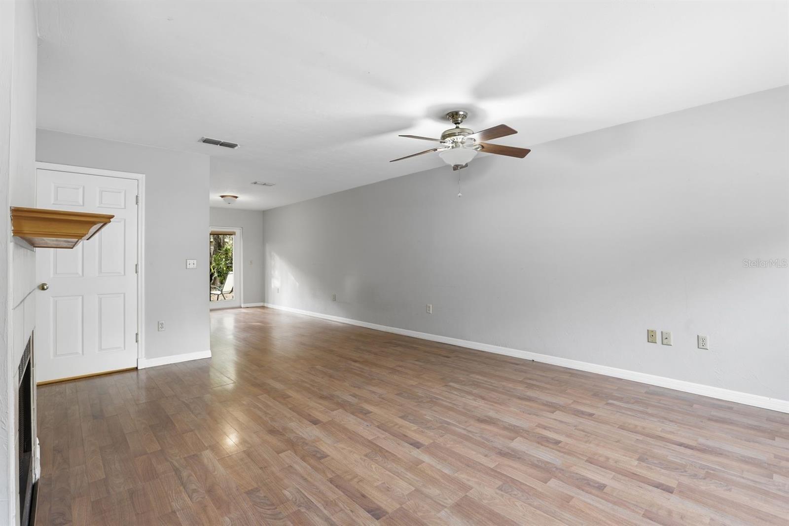 Image 4 of 24 For 5269 97th Drive 15