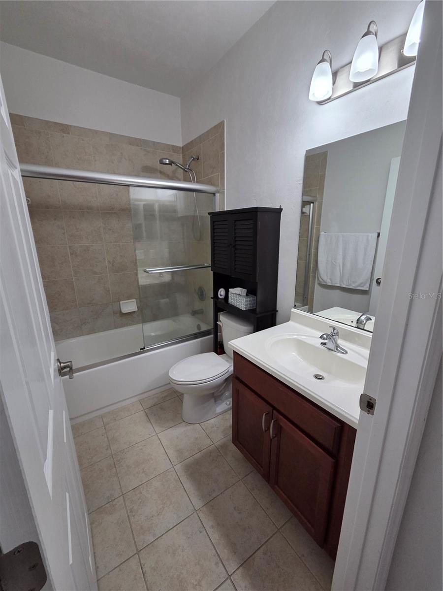 Image 5 of 20 For 2242 51st Avenue