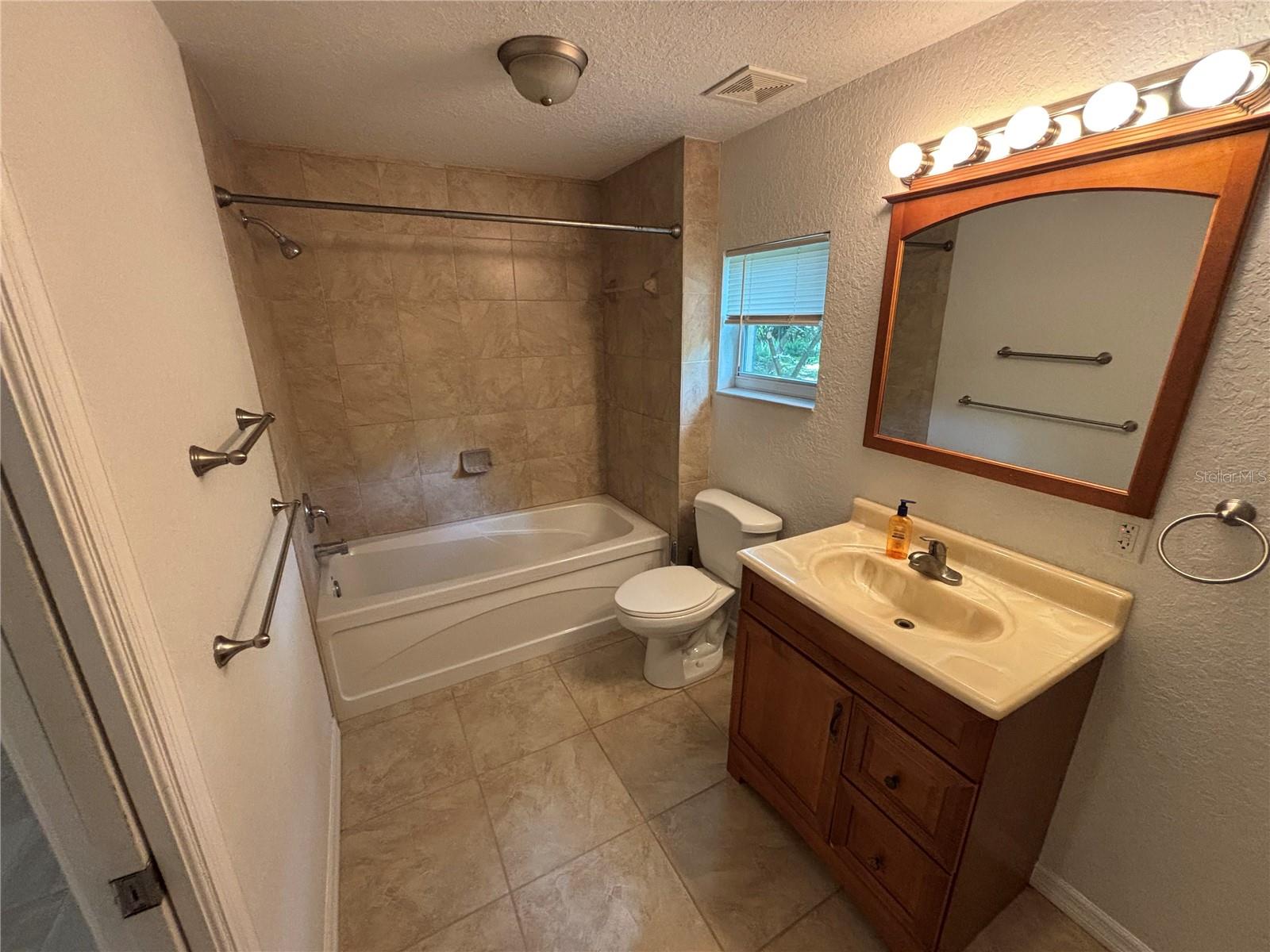 Image 14 of 19 For 22891 70th Avenue