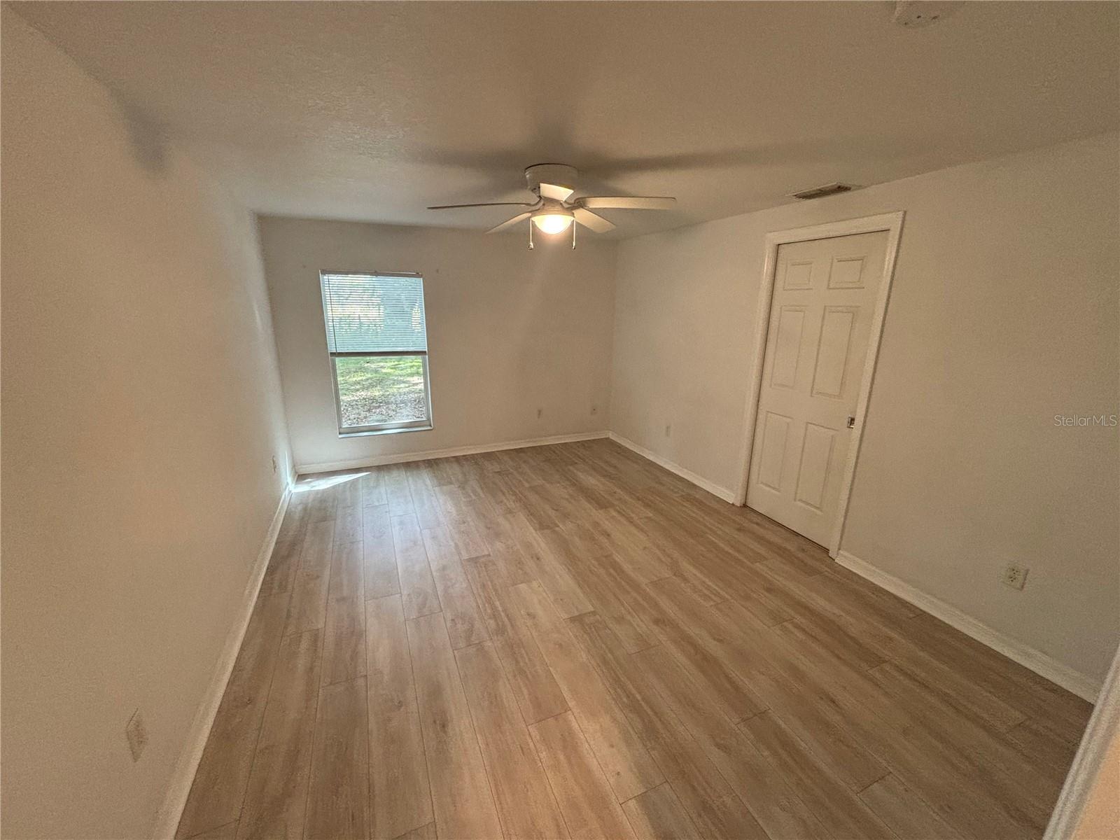 Image 15 of 19 For 22891 70th Avenue