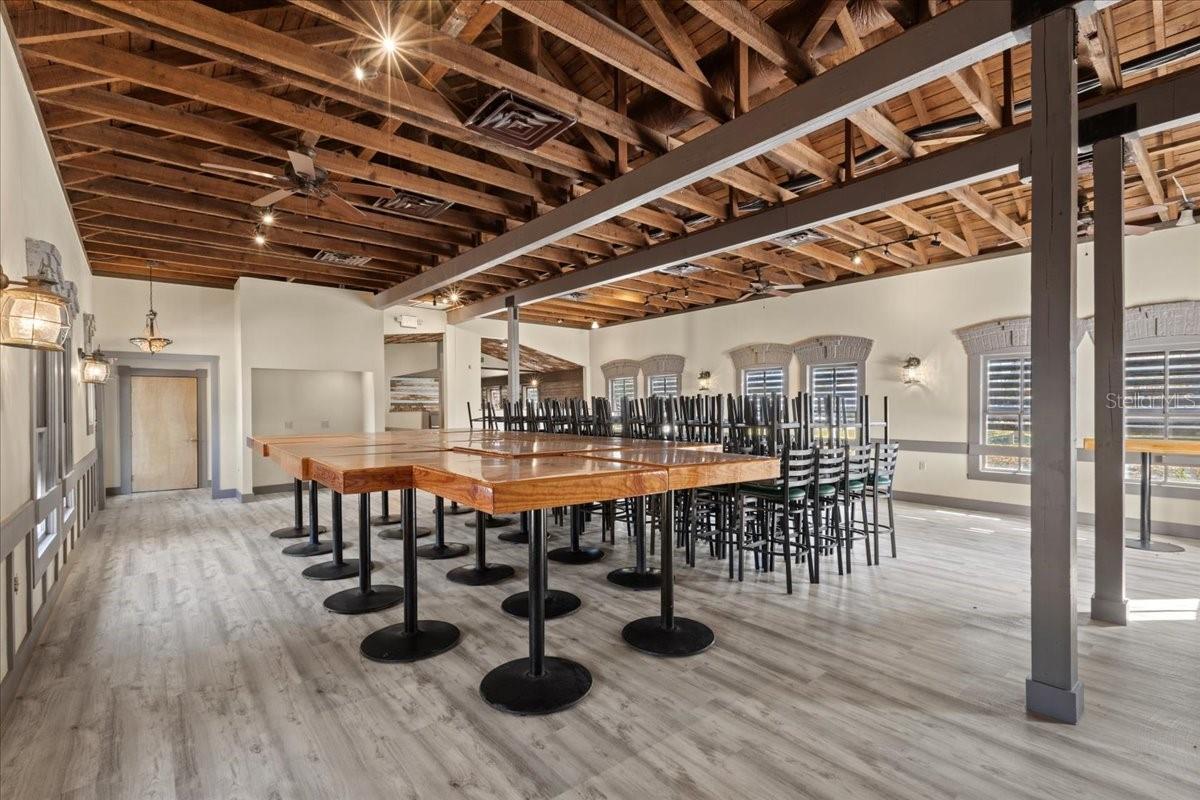 Listing photo id 17 for 115 1st Street