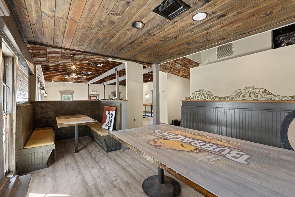 Listing photo id 22 for 115 1st Street