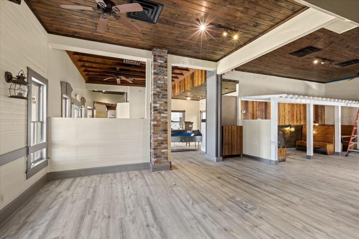 Listing photo id 36 for 115 1st Street