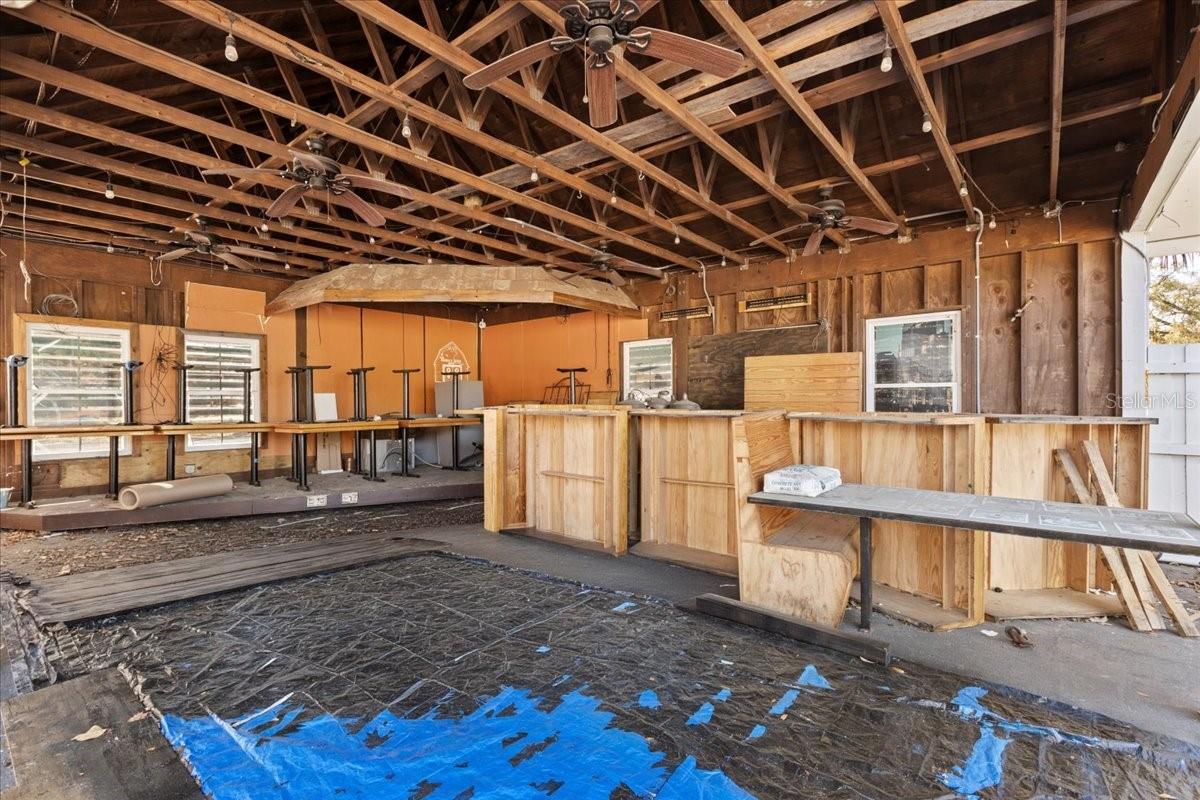 Listing photo id 42 for 115 1st Street