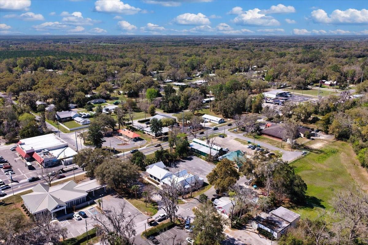 Listing photo id 57 for 115 1st Street