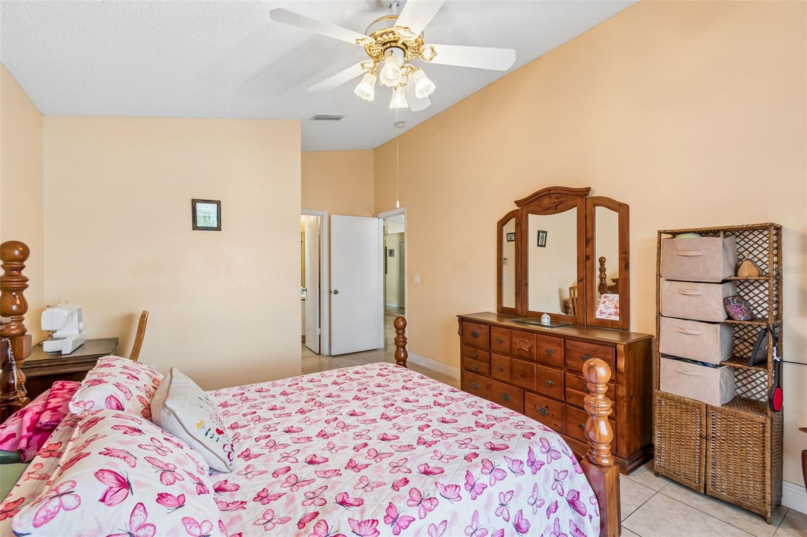 Image 17 of 54 For 2610 Walden Court