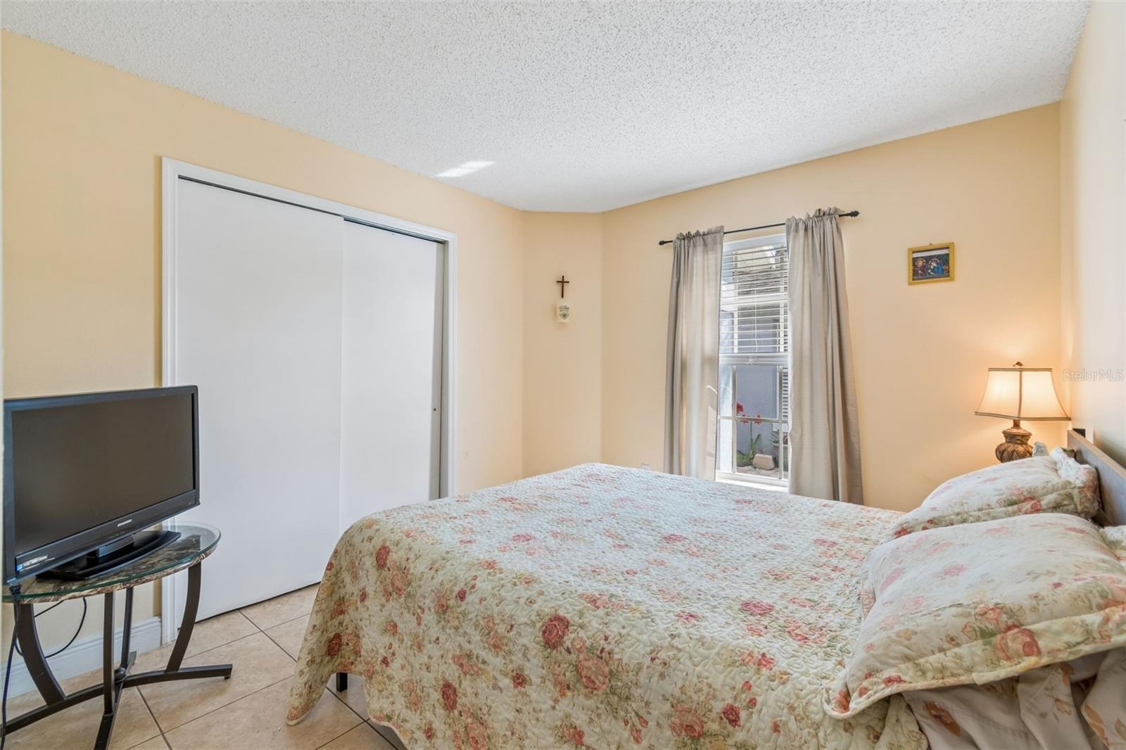 Image 22 of 54 For 2610 Walden Court