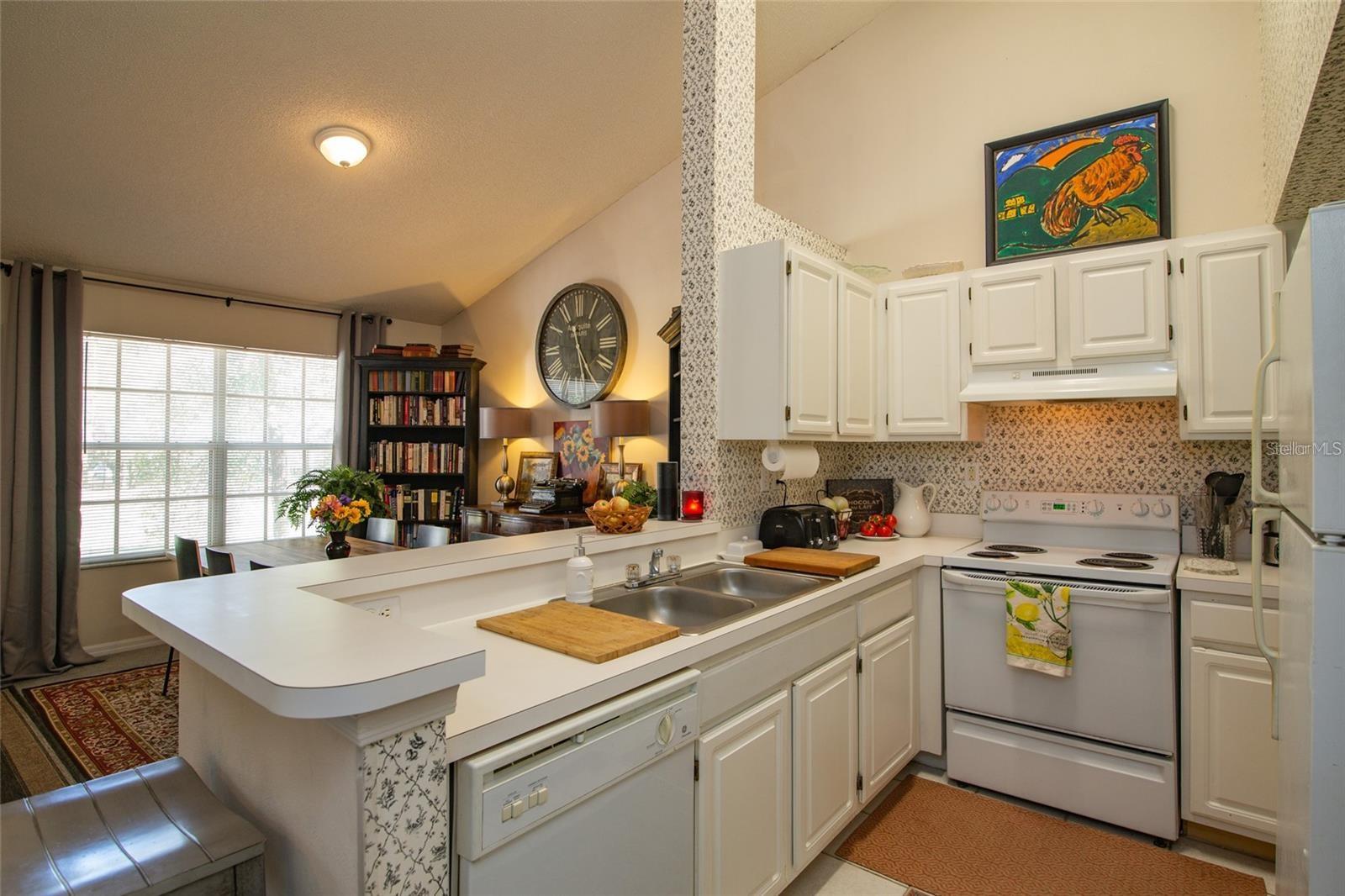 Image 6 of 15 For 10000 52nd Avenue 104