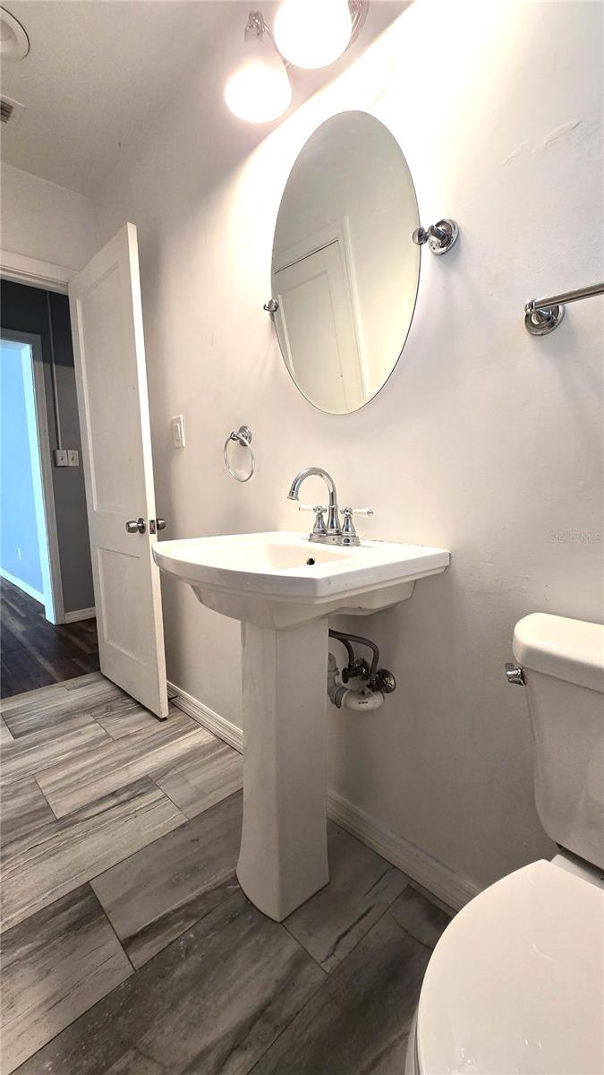 Image 15 of 23 For 1131 10th Avenue