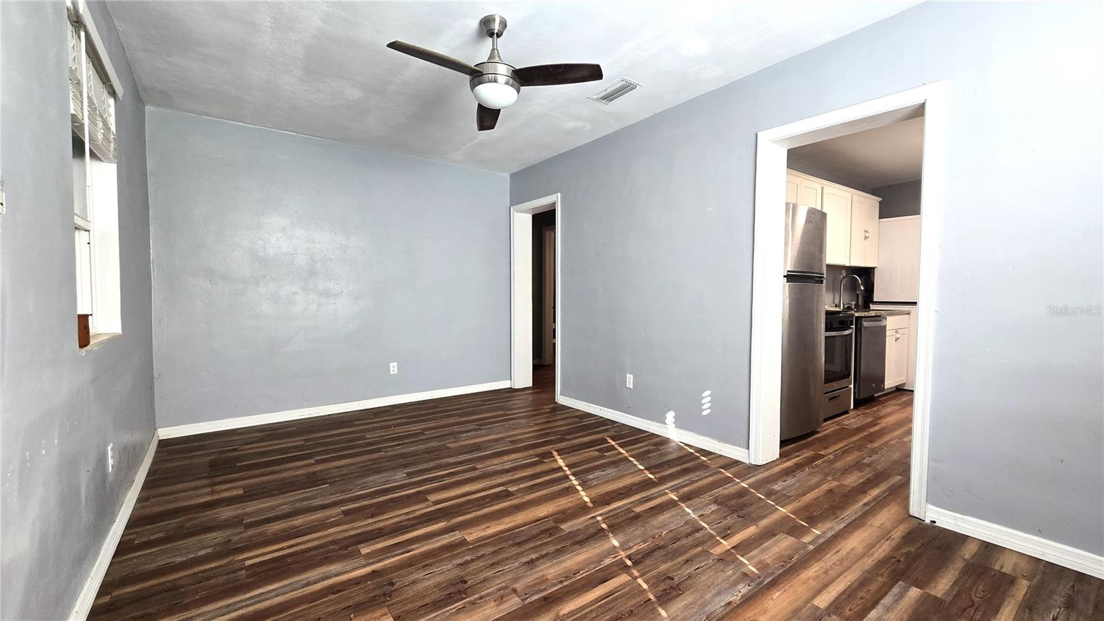 Image 21 of 23 For 1131 10th Avenue