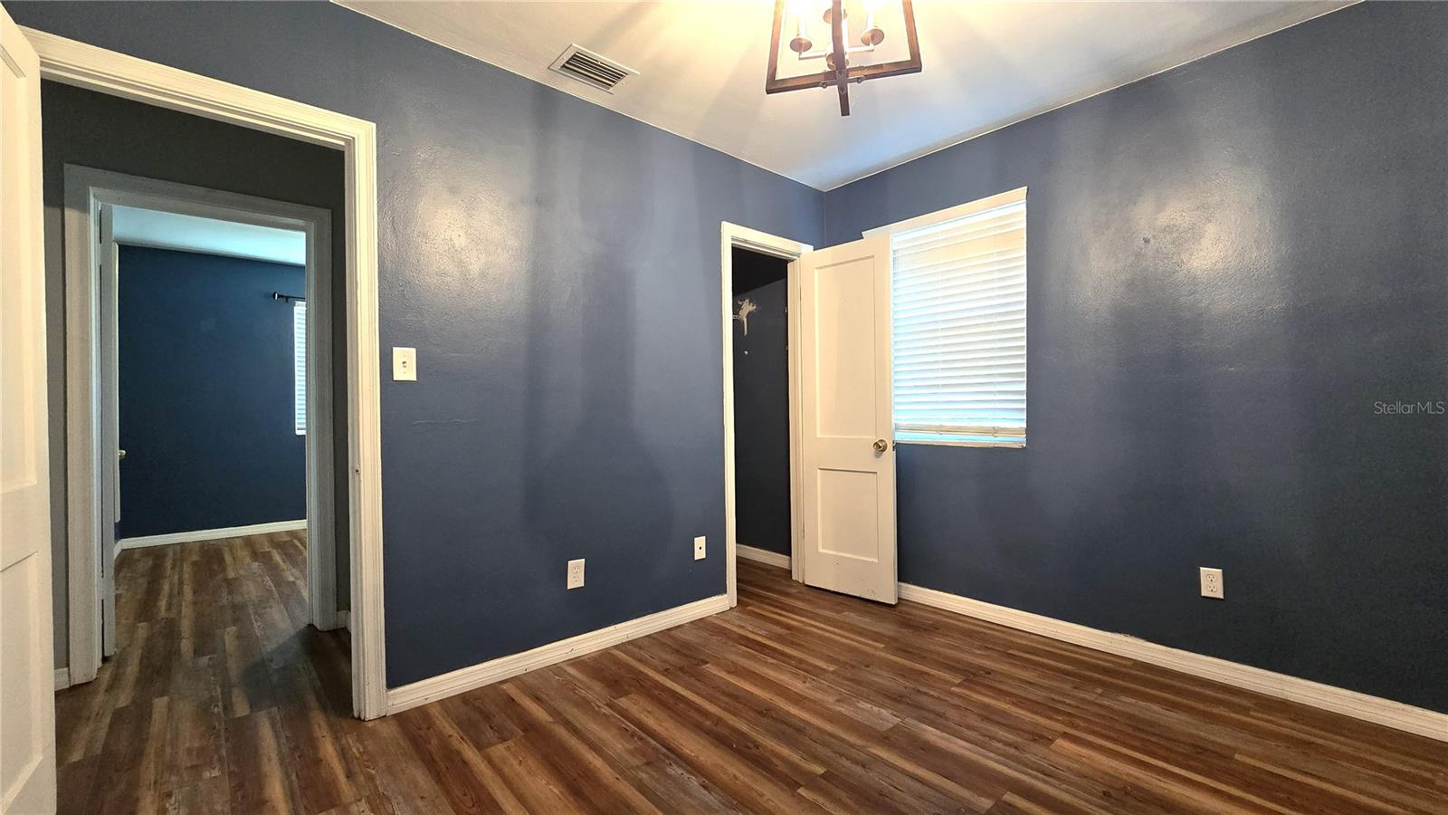 Image 7 of 23 For 1131 10th Avenue