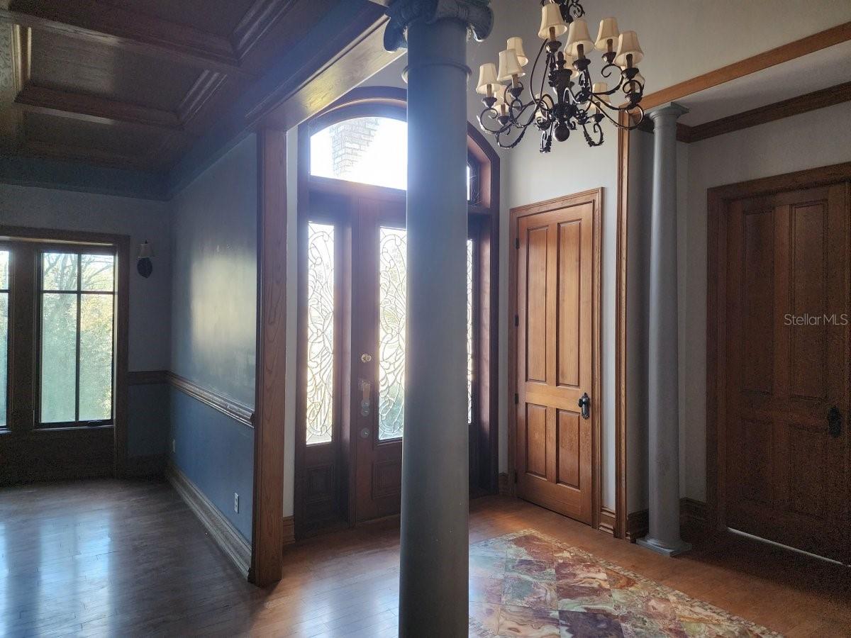 Image 26 of 41 For 13195 93rd Lane