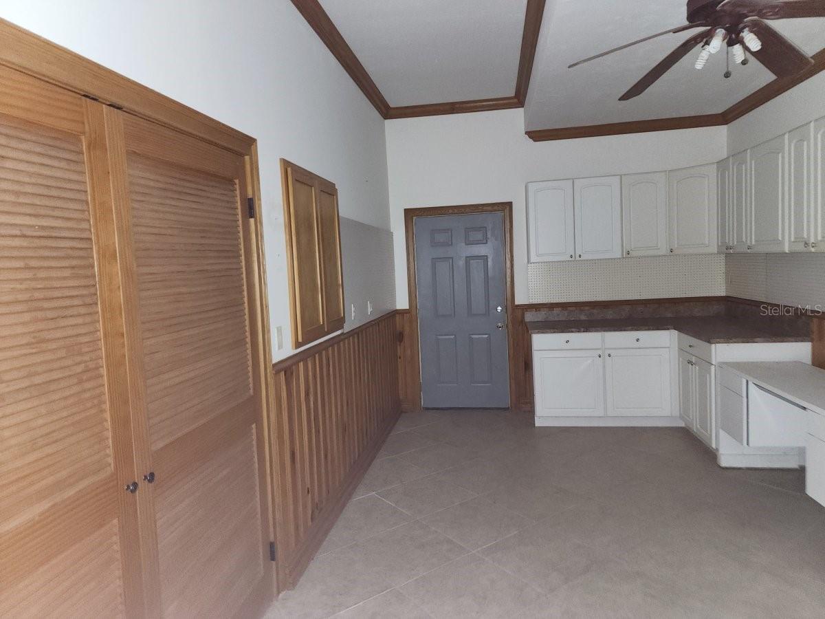 Image 32 of 41 For 13195 93rd Lane