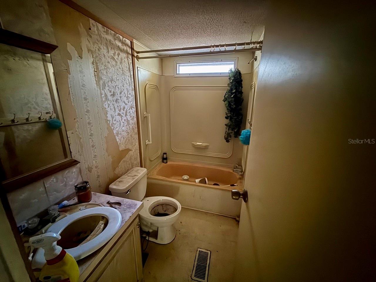 Image 13 of 22 For 14051 45th Place