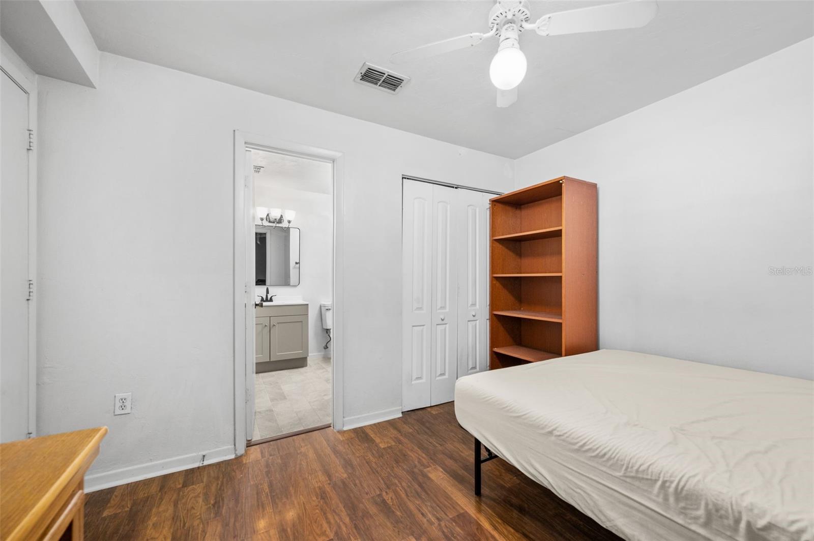 Image 12 of 32 For 3800 20th Avenue 611