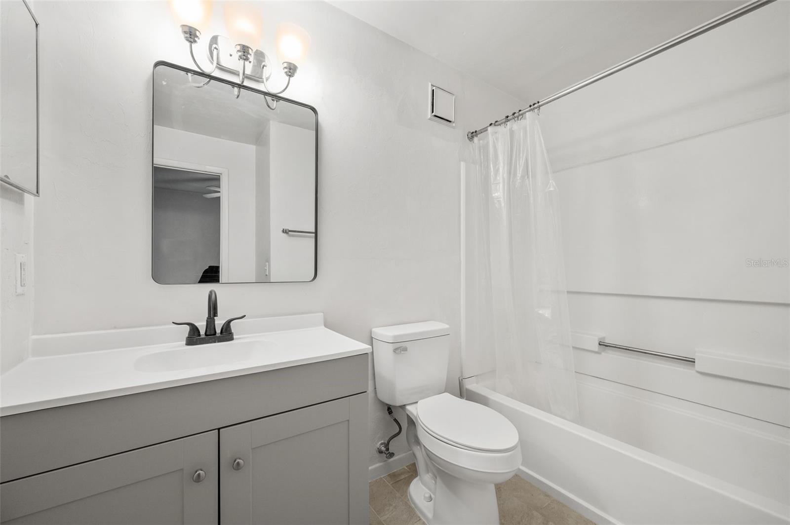 Image 13 of 32 For 3800 20th Avenue 611