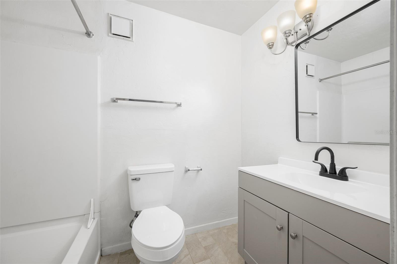 Image 16 of 32 For 3800 20th Avenue 611