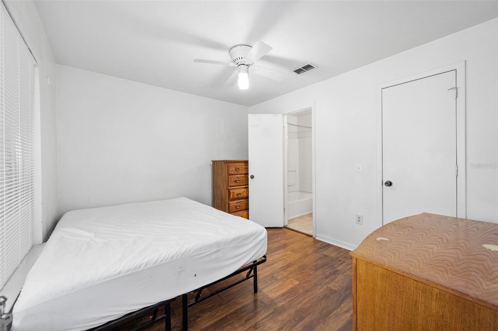 Image 23 of 32 For 3800 20th Avenue 611