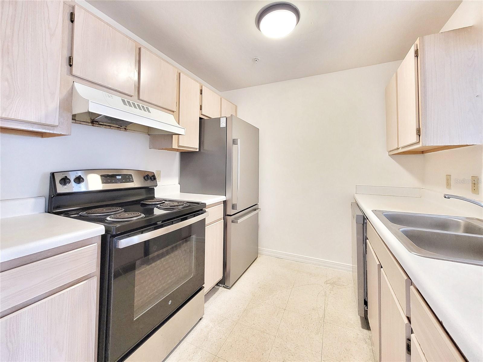 Image 12 of 27 For 2360 Archer Road 505