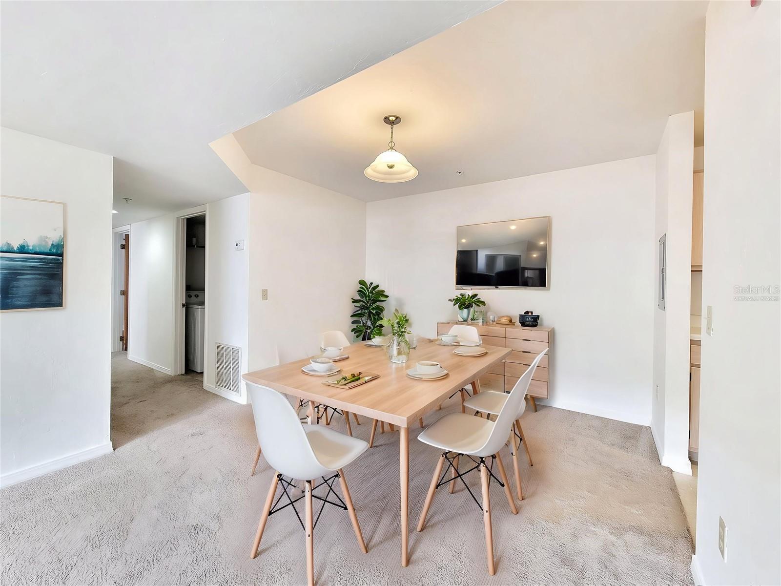 Image 8 of 27 For 2360 Archer Road 505