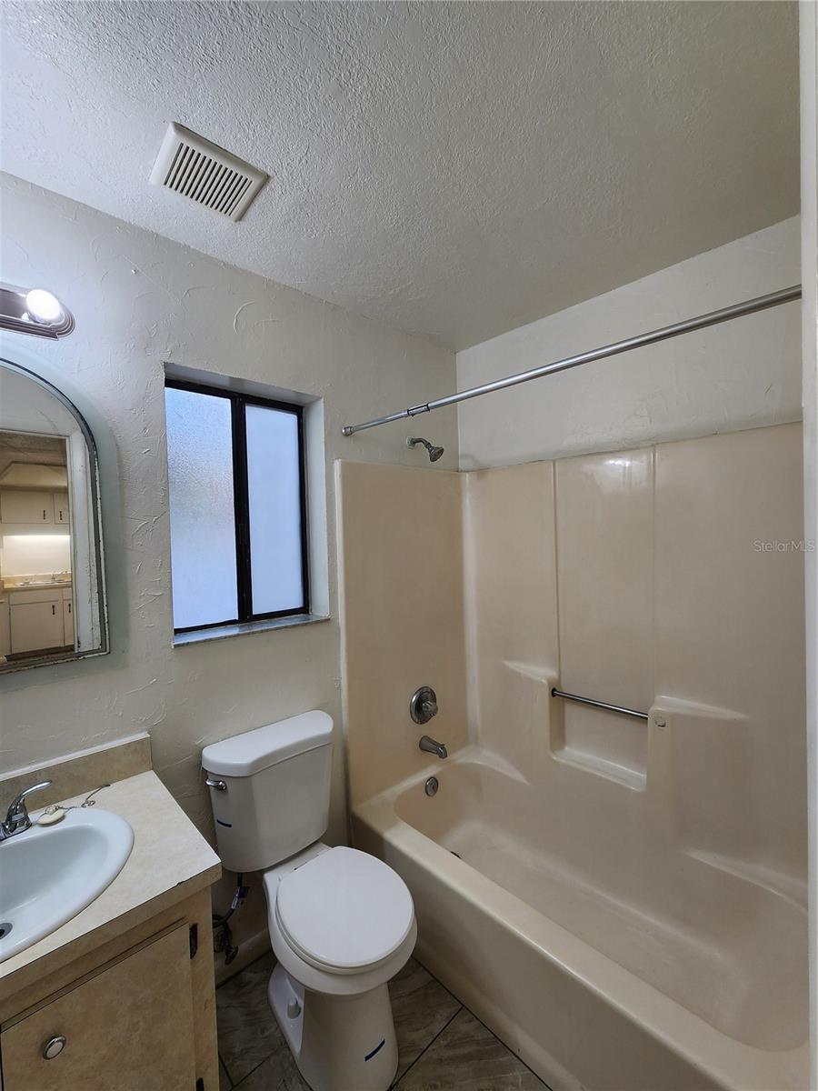 Image 20 of 39 For 2018 70th Terrace