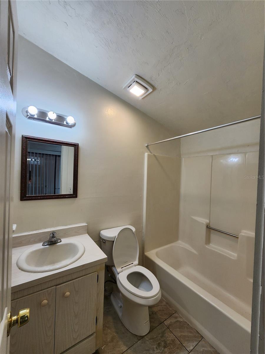 Image 6 of 39 For 2018 70th Terrace