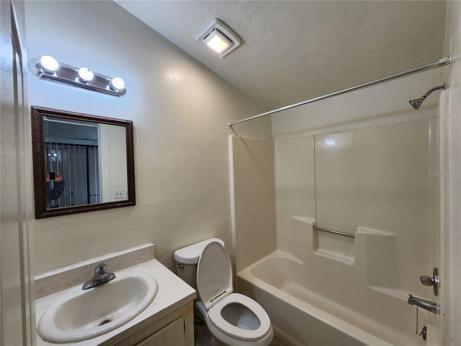 Image 7 of 39 For 2018 70th Terrace