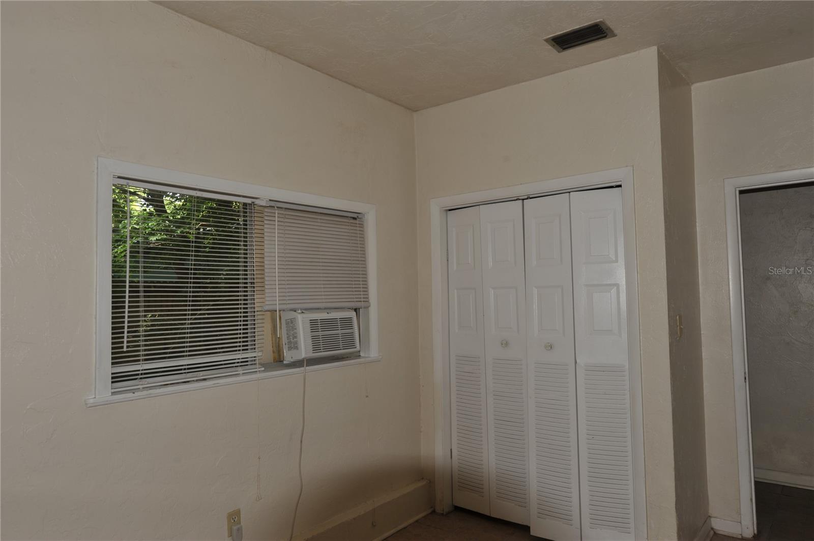 Image 22 of 24 For 410 19th Lane B