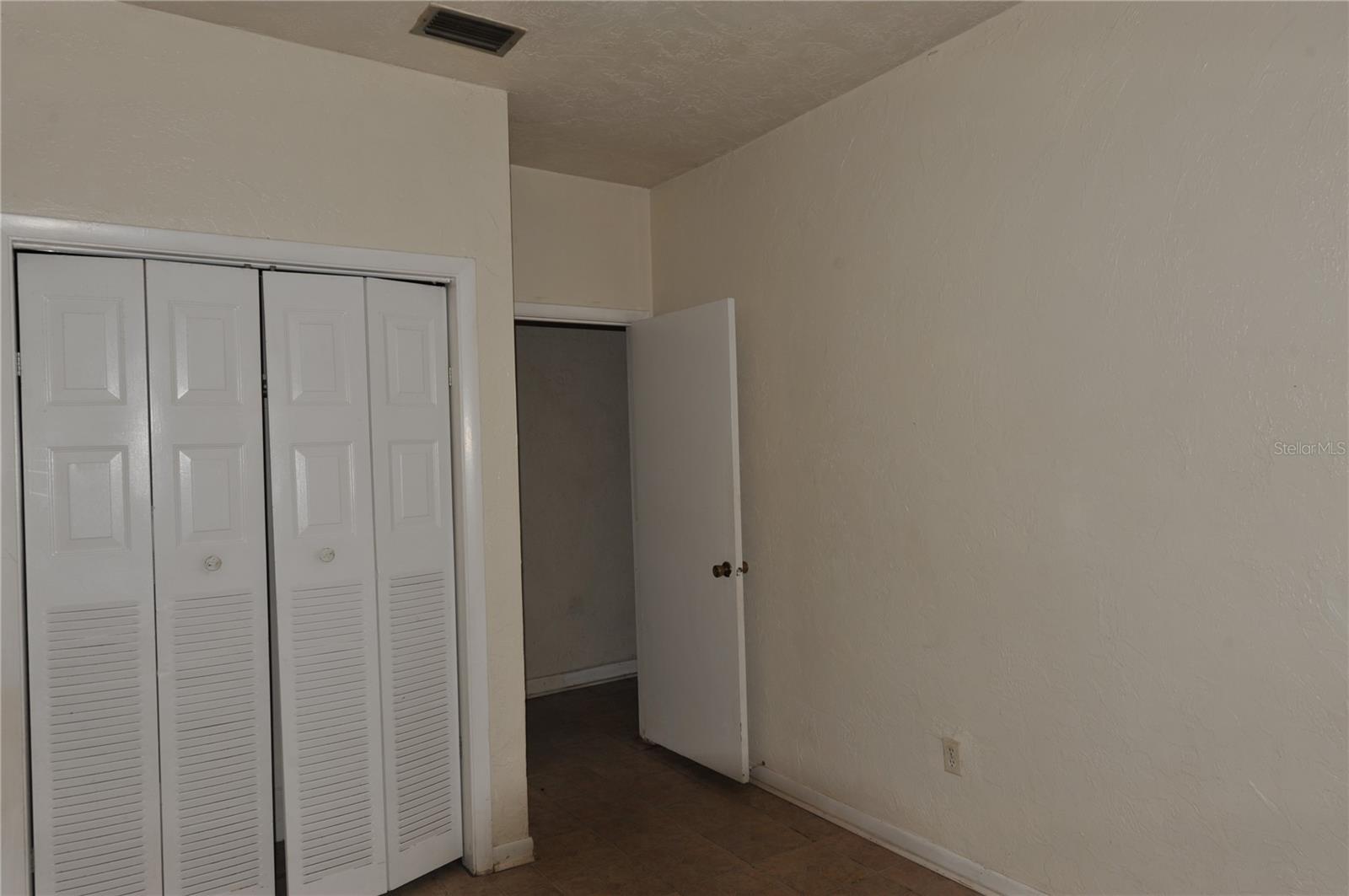 Image 23 of 24 For 410 19th Lane B