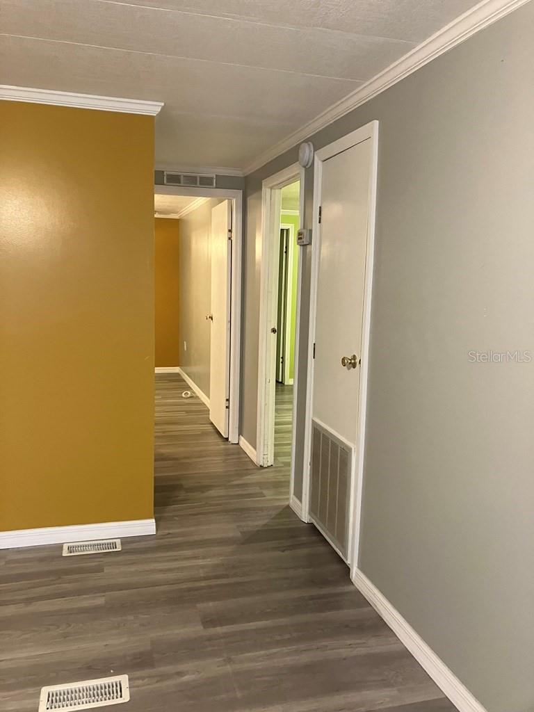 Image 20 of 31 For 1305 Mohawk Circle