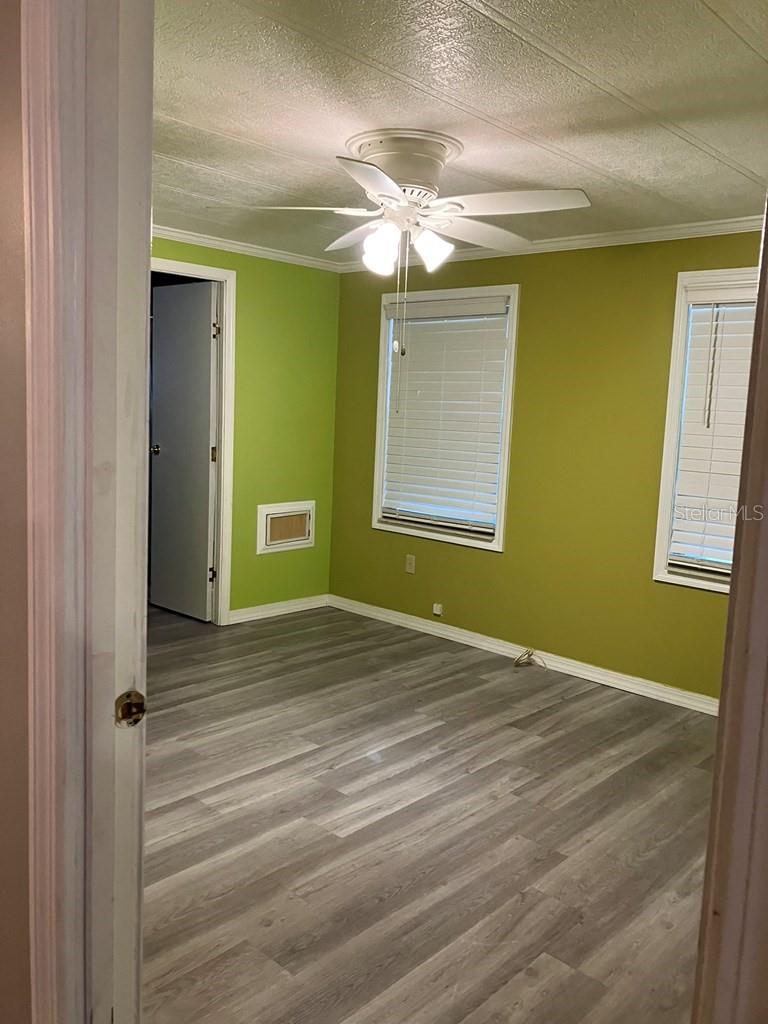 Image 23 of 31 For 1305 Mohawk Circle