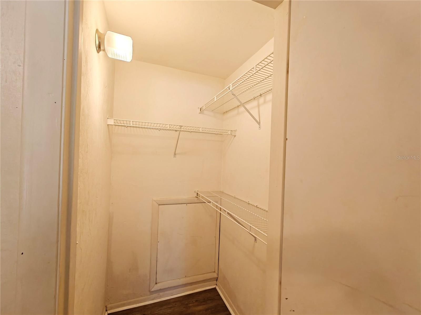 Image 6 of 23 For 4000 23rd Street 5-207 Room