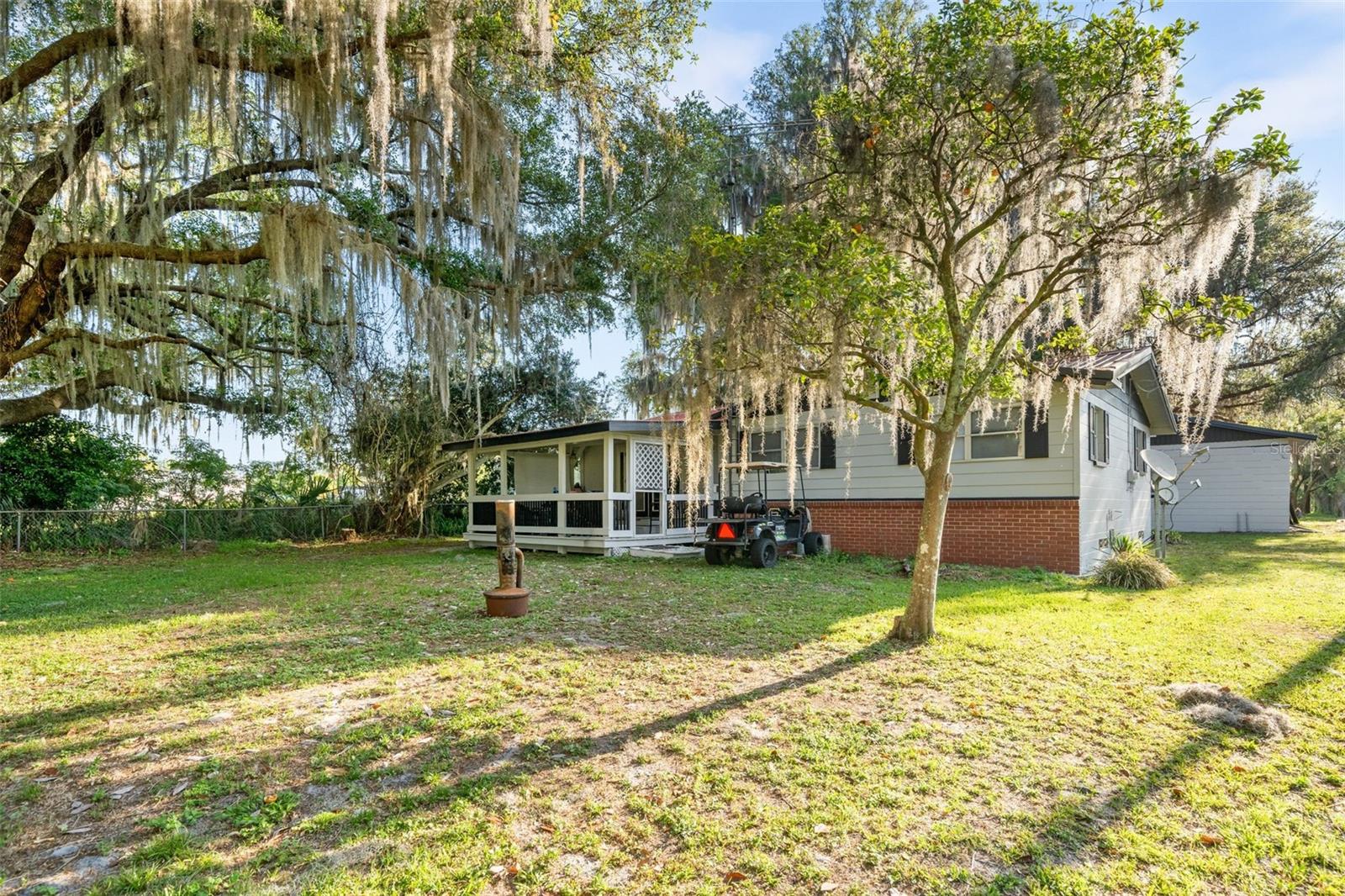 Listing photo id 10 for 15026 Us Highway 301