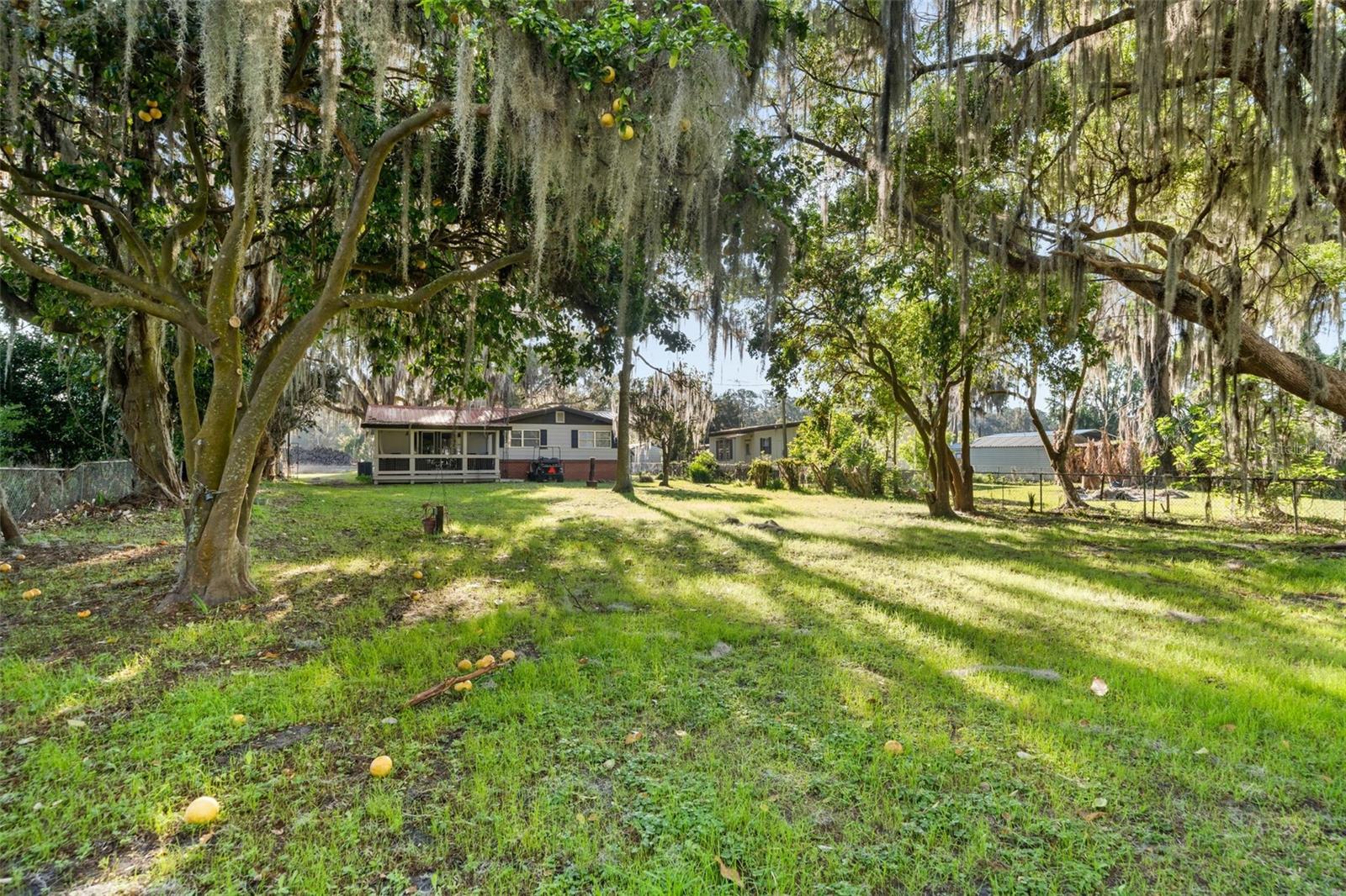 Listing photo id 12 for 15026 Us Highway 301