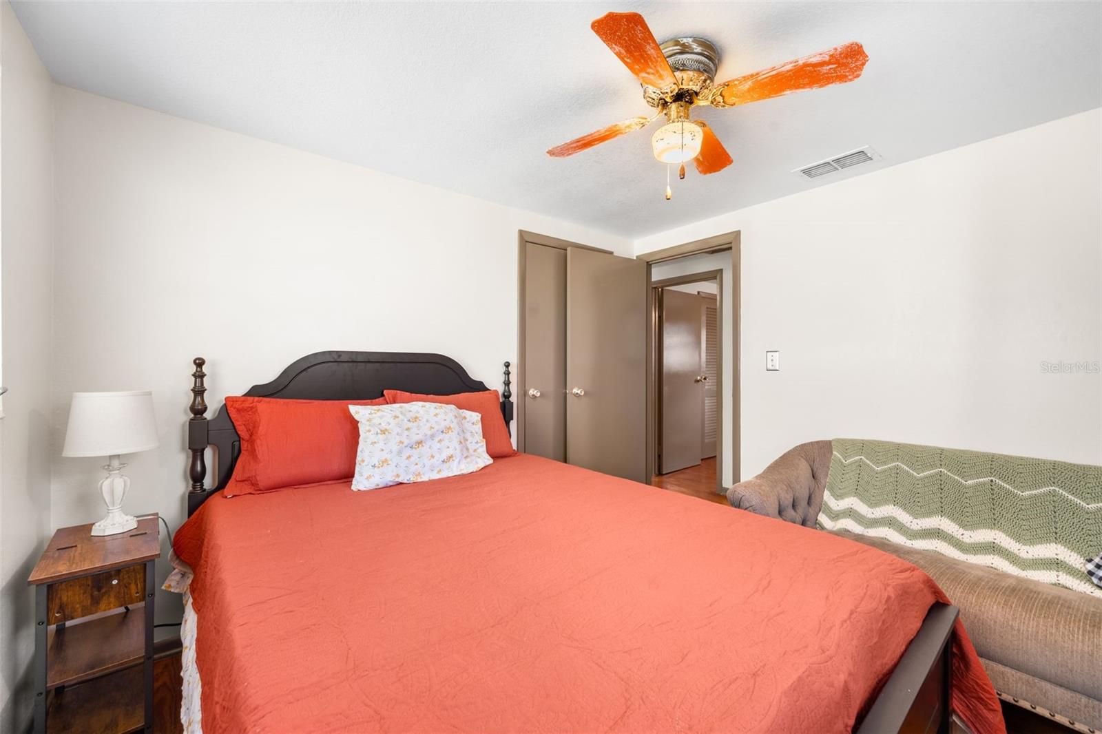 Listing photo id 13 for 15026 Us Highway 301