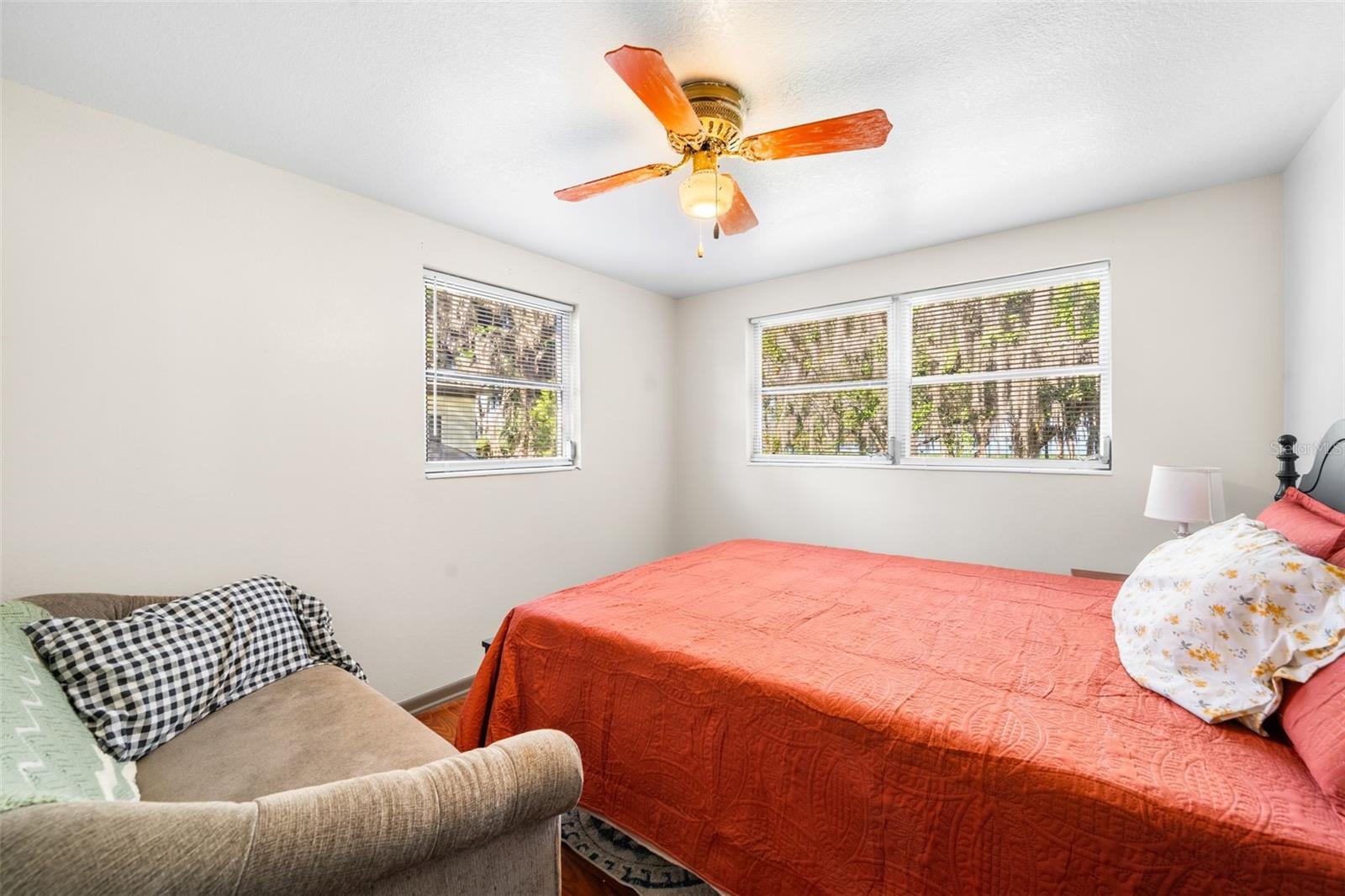 Listing photo id 14 for 15026 Us Highway 301