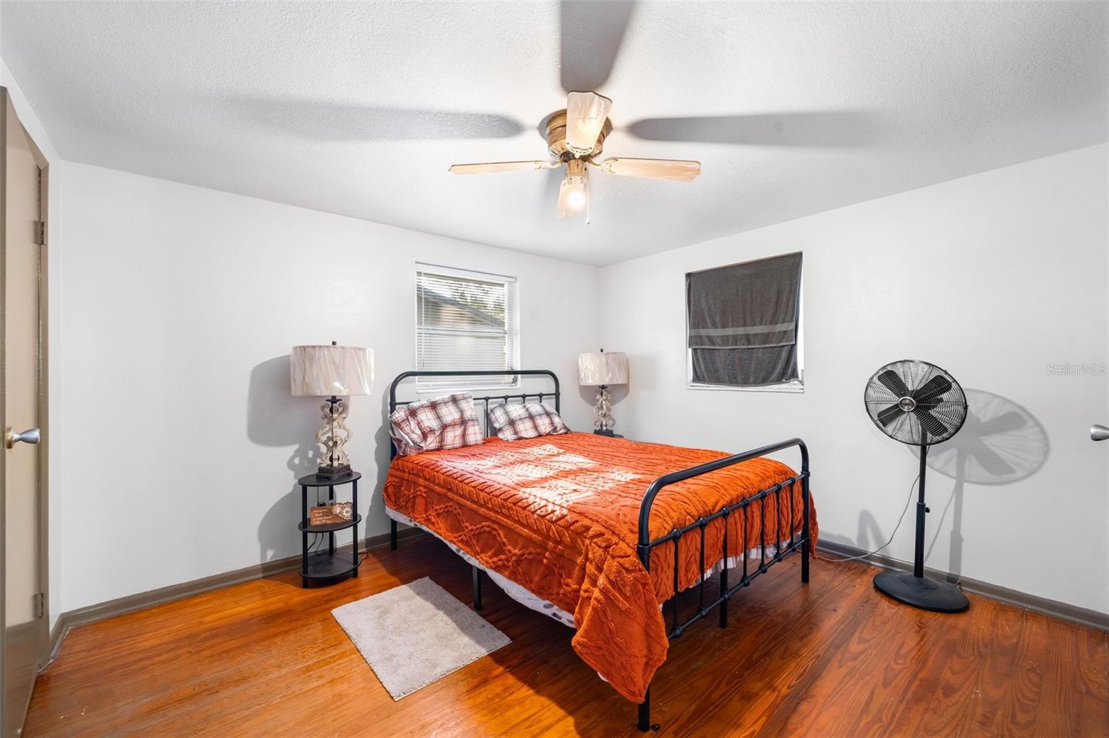 Listing photo id 15 for 15026 Us Highway 301