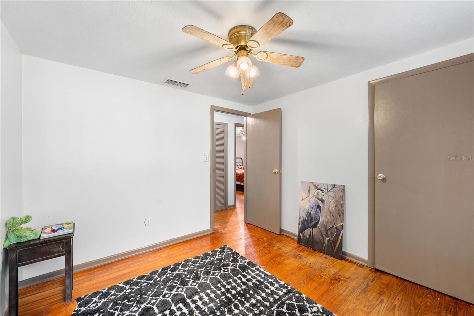 Listing photo id 16 for 15026 Us Highway 301