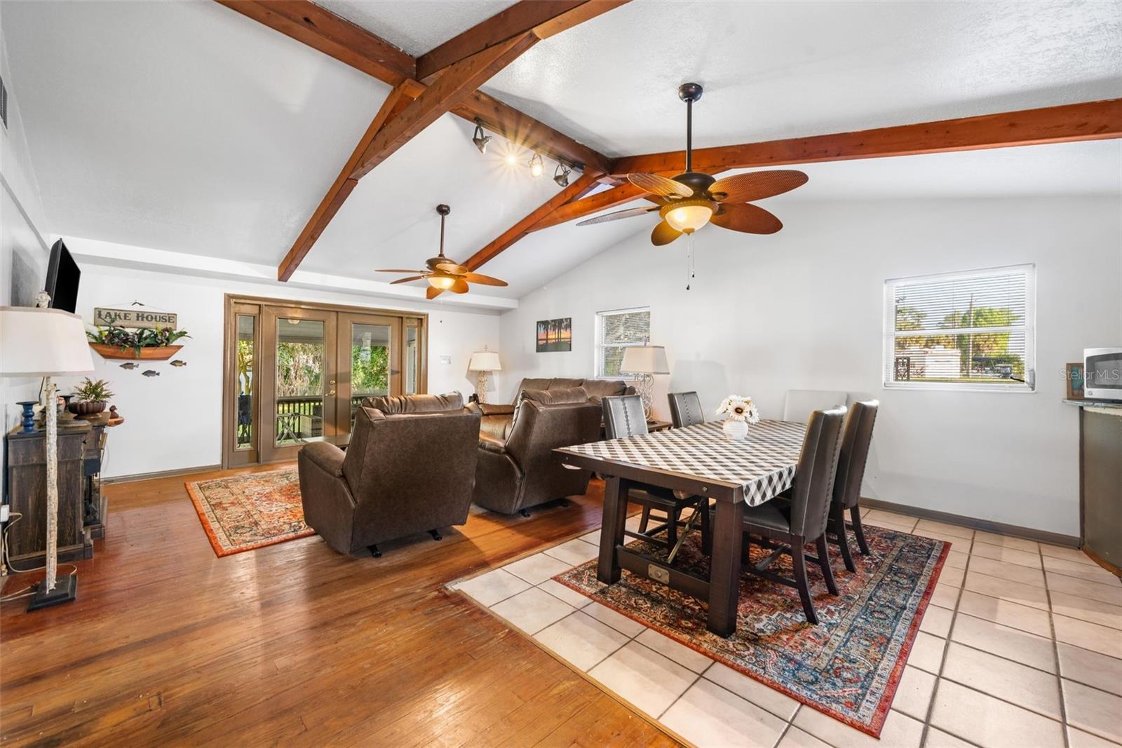 Listing photo id 19 for 15026 Us Highway 301