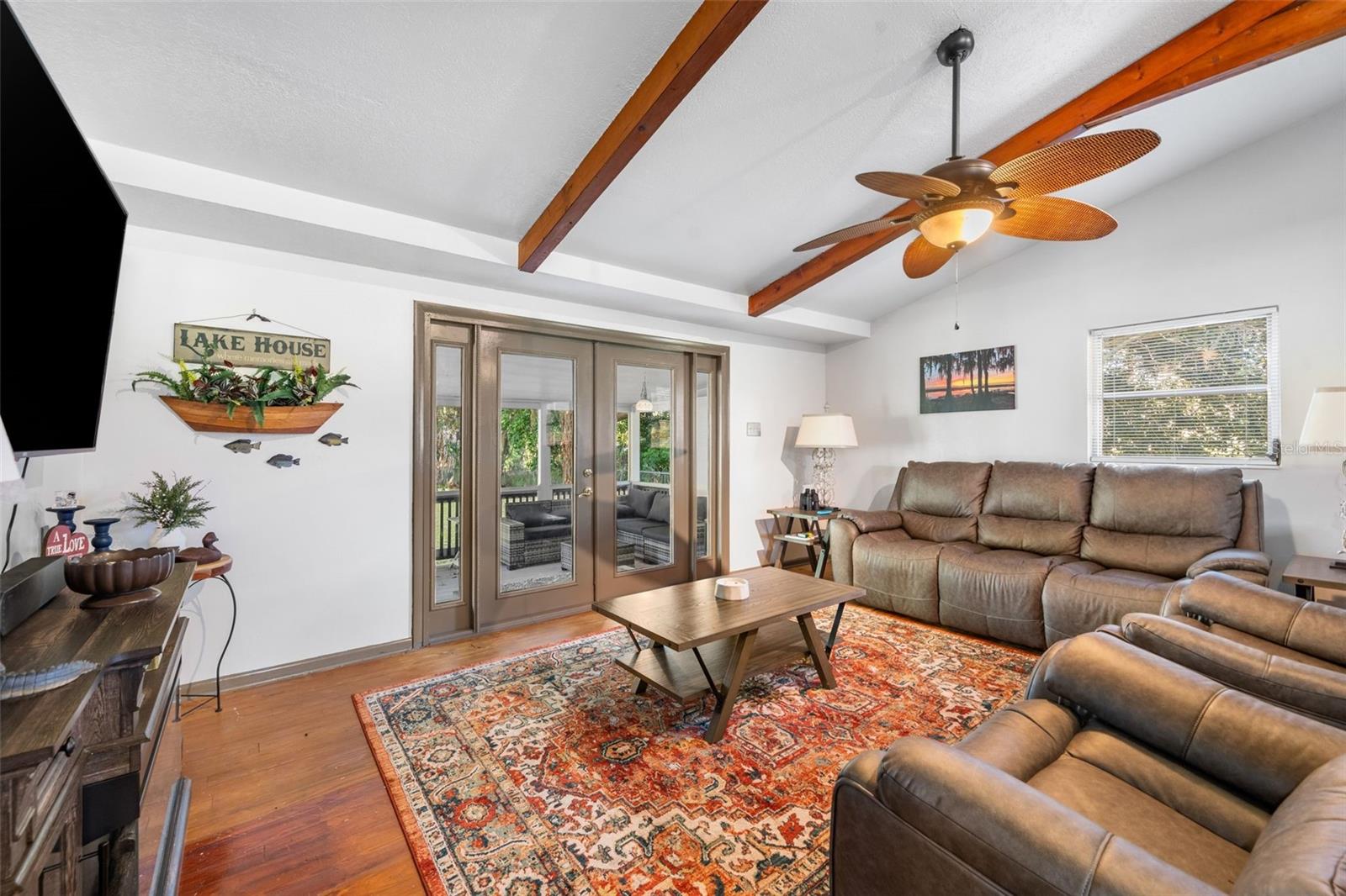 Listing photo id 20 for 15026 Us Highway 301