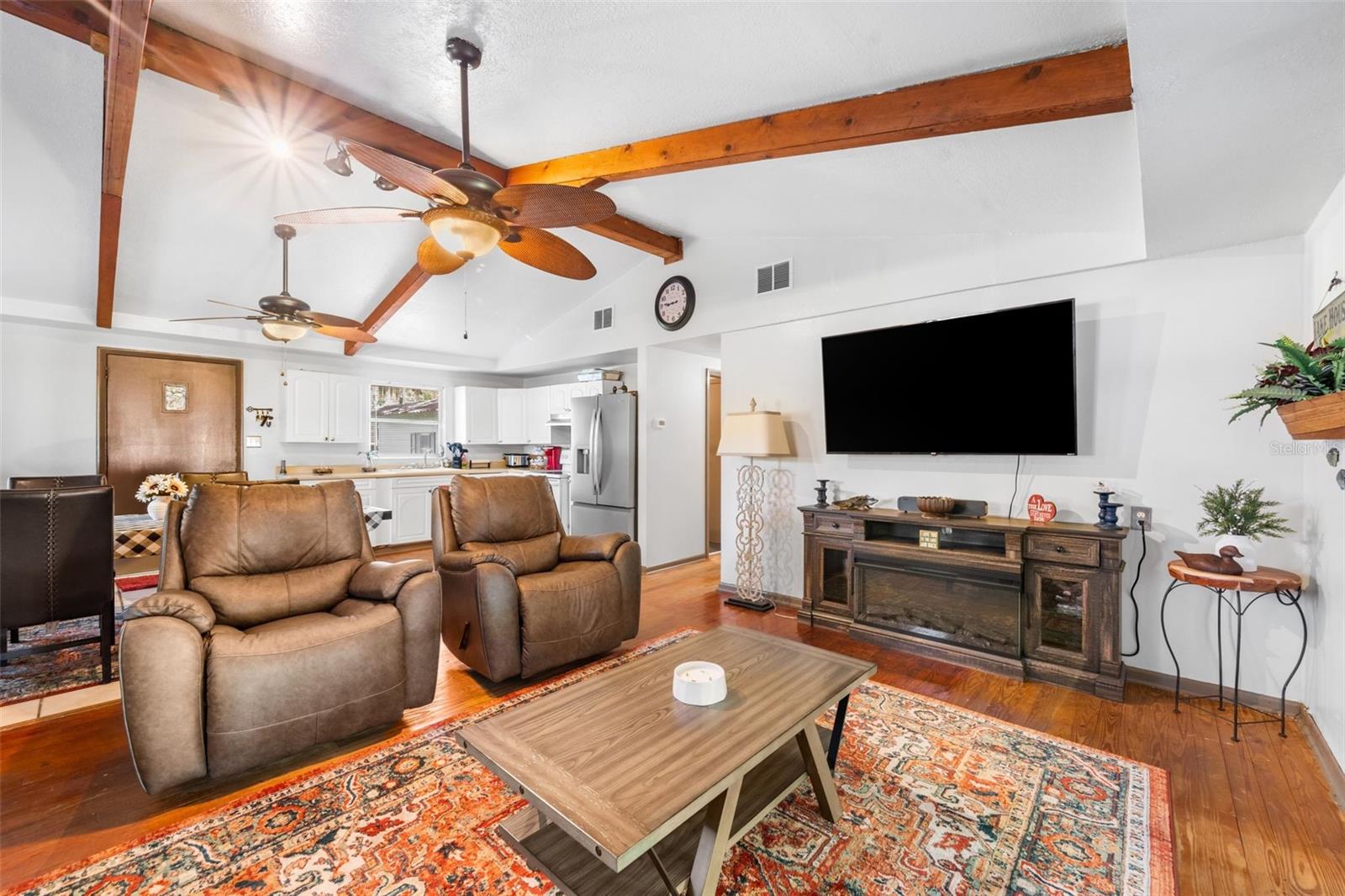 Listing photo id 23 for 15026 Us Highway 301