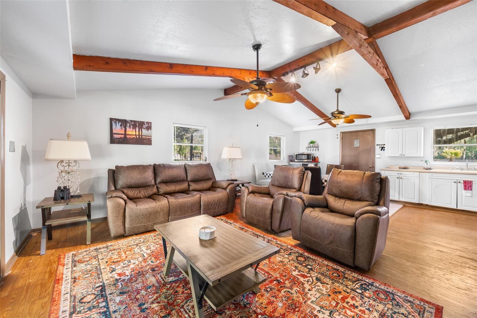 Listing photo id 24 for 15026 Us Highway 301