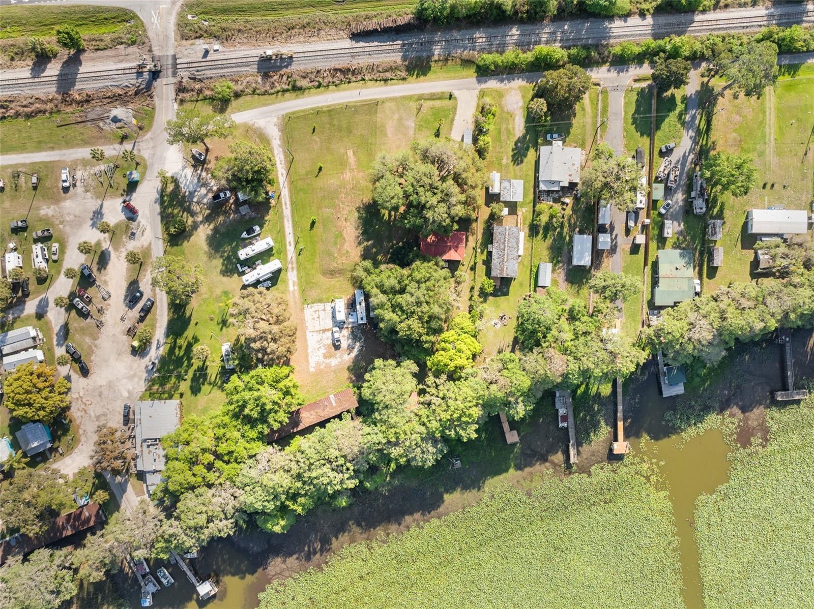 Listing photo id 30 for 15026 Us Highway 301