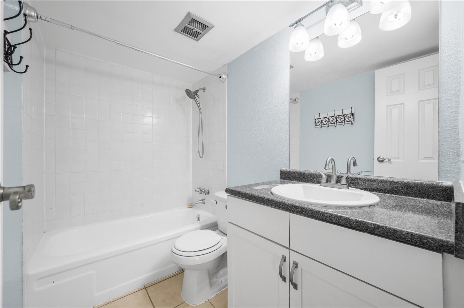 Image 26 of 38 For 1810 23rd Boulevard 174