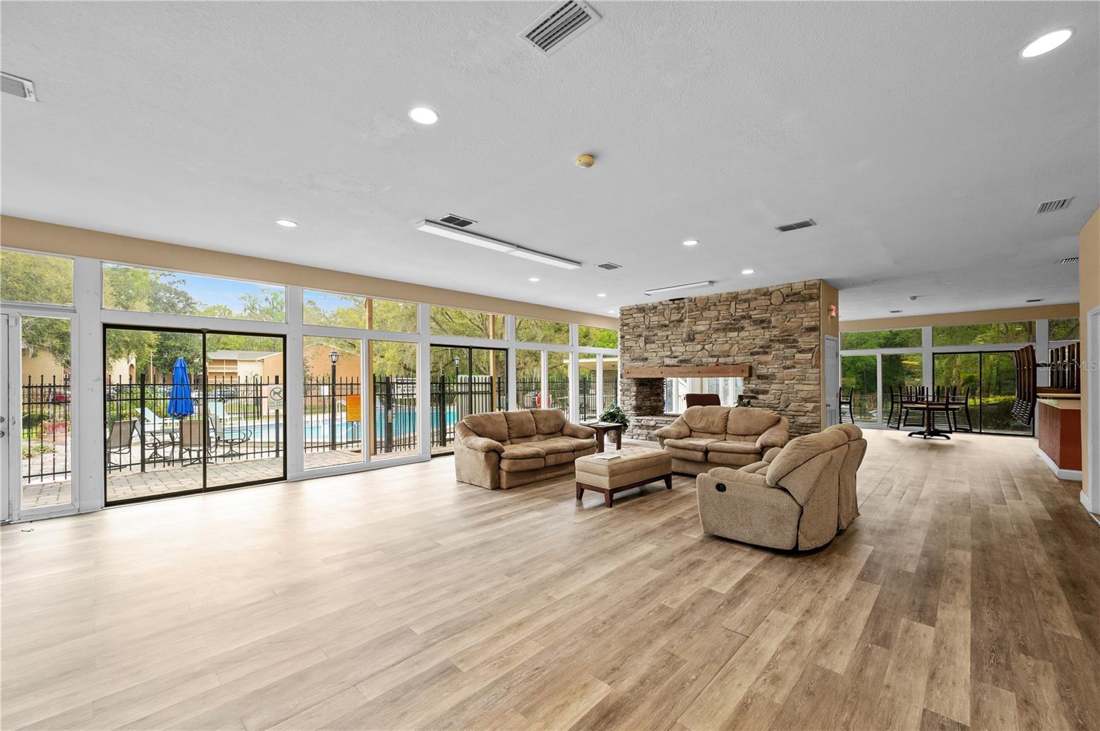 Image 33 of 38 For 1810 23rd Boulevard 174