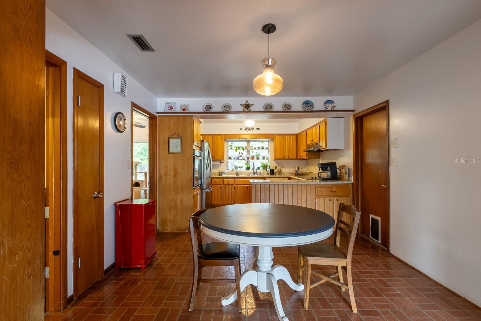 Image 17 of 34 For 1303 31st Street